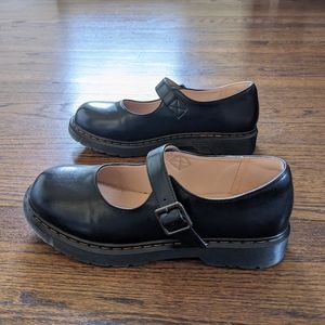 NEW Black Faux Leather Women’s Mary-Jane Shoes 9.5